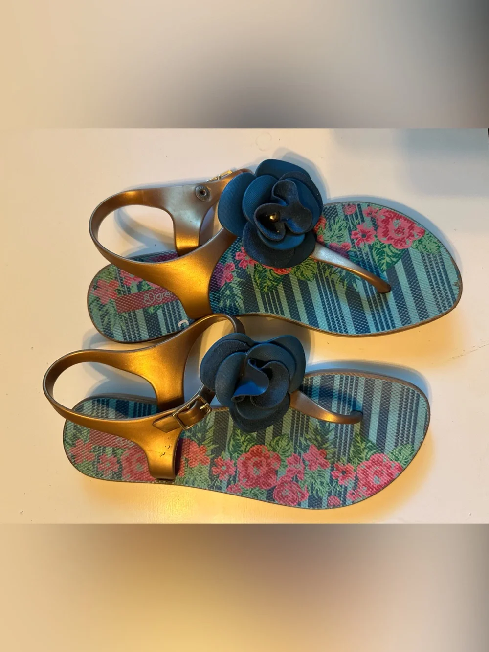 Kids Brazil Made grendha Jelly Sandals with Blue Flower Accent - Picture 2 of 8